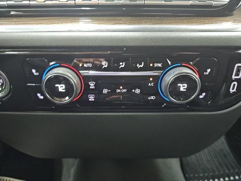 Used 2024 Chevrolet Silverado 1500 LT AWD/4WD image 7