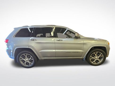 Used 2020 Jeep Grand Cherokee Overland AWD/4WD image 7