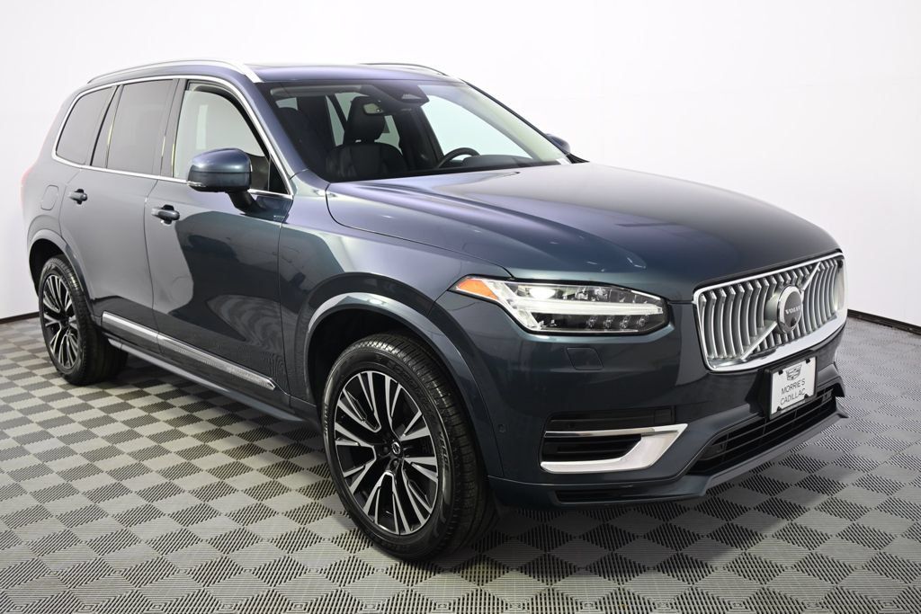 Used 2023 Volvo XC90 T8 Plus AWD/4WD image 8