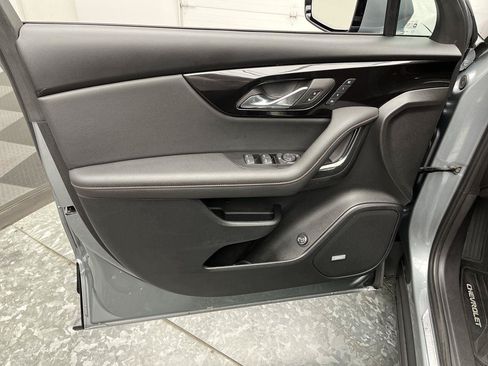 Certified 2025 Chevrolet Blazer RS w/ Driver Confidence II Package AWD/4WD image 8