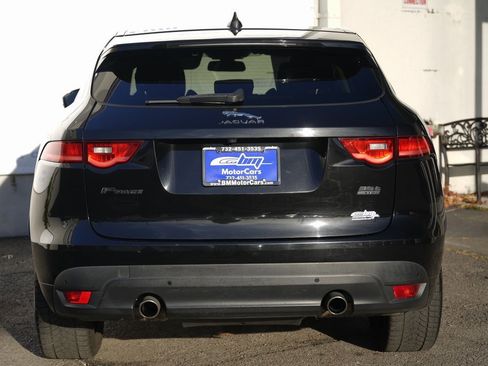 Used 2017 Jaguar F-PACE R-Sport image 6