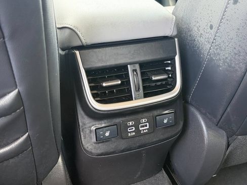 Certified 2024 Subaru Outback Limited AWD/4WD image 17