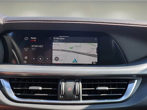 New 2025 Alfa Romeo Stelvio Sprint image 15