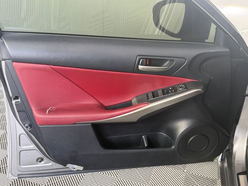Used 2019 Lexus IS 300 F Sport w/ F Sport Package RWD image 12