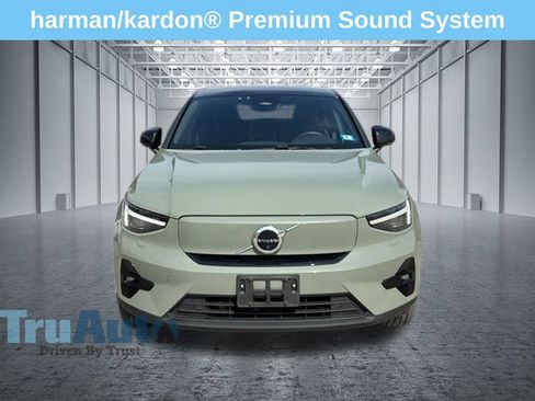Used 2022 Volvo C40 P8 Recharge Ultimate AWD/4WD image 2