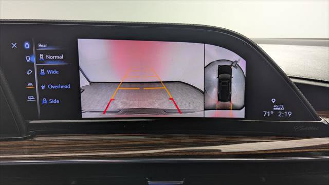 Used 2023 Cadillac Escalade Luxury w/ LPO, Floor Liner Package RWD image 31