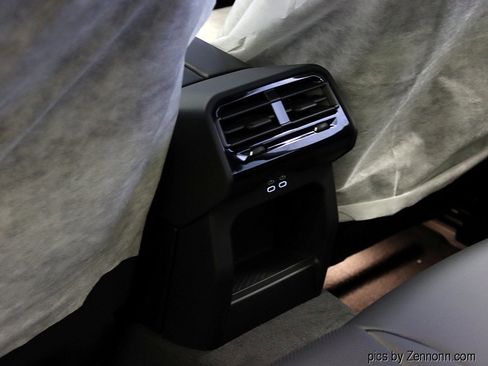 Used 2026 BMW 540i xDrive w/ Executive Package image 18