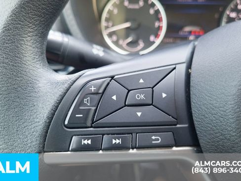 Used 2024 Nissan Sentra SV FWD image 11