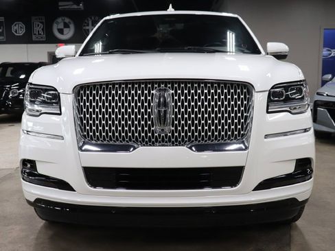 Used 2023 Lincoln Navigator Reserve RWD image 8