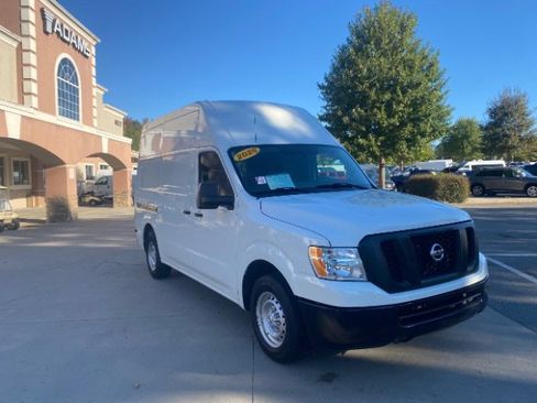 Used 2020 Nissan NV 2500 S image 9
