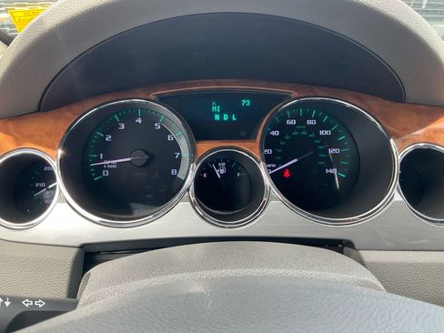 Used 2011 Buick Enclave CXL FWD image 22