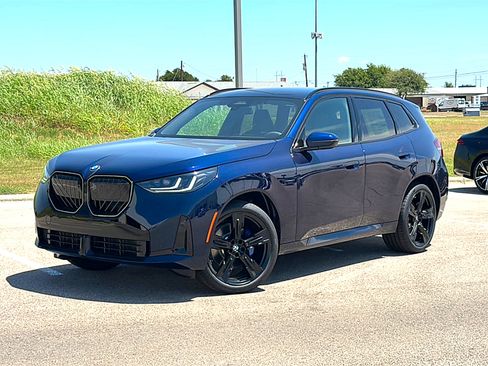 New 2026 BMW X3 xDrive30i w/ Premium Package AWD/4WD image 2