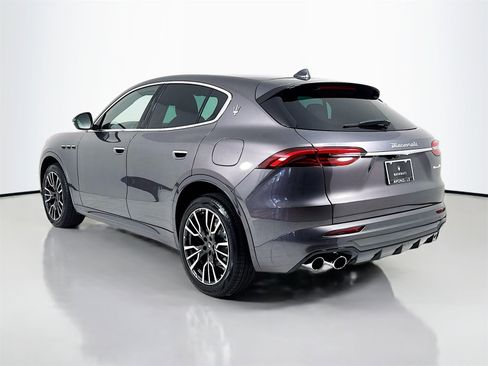 New 2025 Maserati Grecale GT image 6