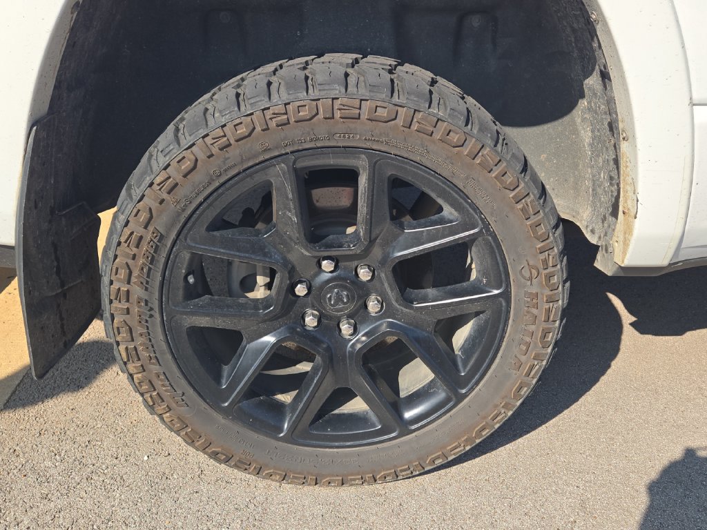 Used 2021 RAM 1500 Laramie AWD/4WD image 5