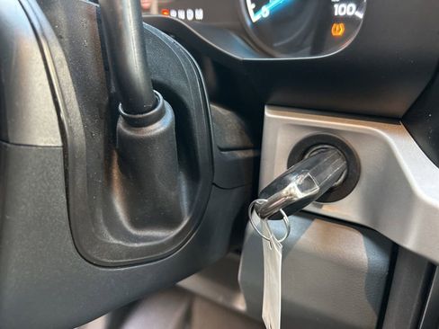 Used 2025 Ford F350 XLT image 50