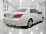 Used 2011 Toyota Avalon Limited image 3