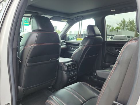 Used 2024 Honda Pilot TrailSport image 15