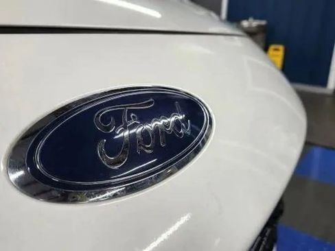 Used 2021 Ford Escape SEL image 48