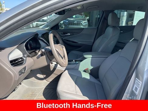 Used 2017 Chevrolet Malibu Hybrid w/ Leather Package FWD image 11