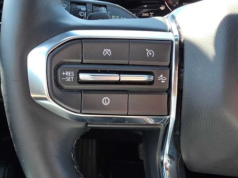 Certified 2025 GMC Terrain Elevation AWD/4WD image 28
