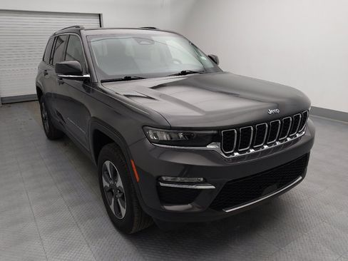 Used 2022 Jeep Grand Cherokee Limited 4xe image 13