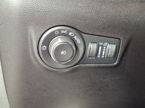 Used 2023 Jeep Compass Limited AWD/4WD image 27