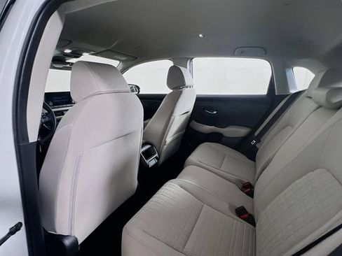 Used 2024 Honda HR-V LX image 16
