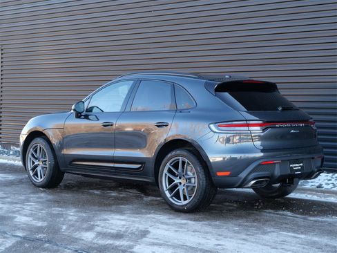 New 2026 Porsche Macan image 3