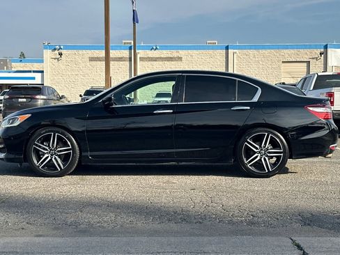 Used 2017 Honda Accord Sport Special Edition image 5