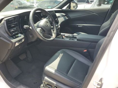 Used 2024 Lexus RX 350 FWD w/ Technology Package image 6
