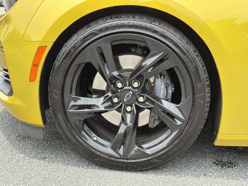 Used 2024 Chevrolet Camaro SS RWD image 32