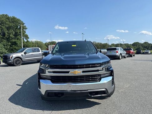 Used 2019 Chevrolet Silverado 1500 LT w/ All-Star Edition AWD/4WD image 2