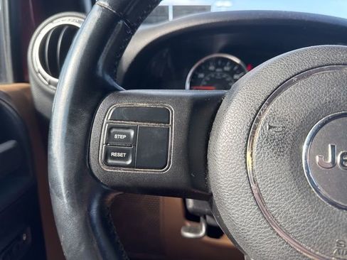 Used 2011 Jeep Wrangler Unlimited Sahara w/ Dual Top Group AWD/4WD image 21