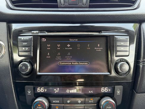 Used 2018 Nissan Rogue SL w/ Premium Package AWD/4WD image 36