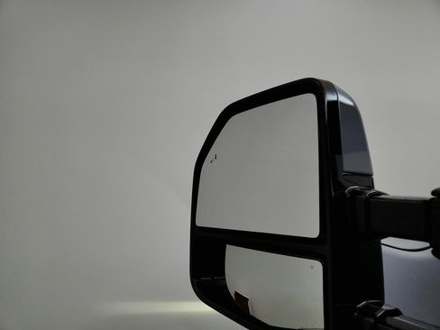 Used 2024 Ford F450 Platinum w/ FX4 Off-Road Package image 15