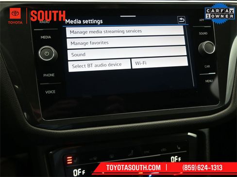 Used 2024 Volkswagen Tiguan SE image 21