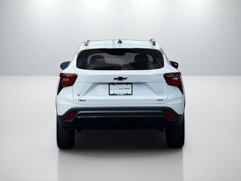 Used 2025 Chevrolet Trax RS w/ Driver Confidence Package FWD image 6