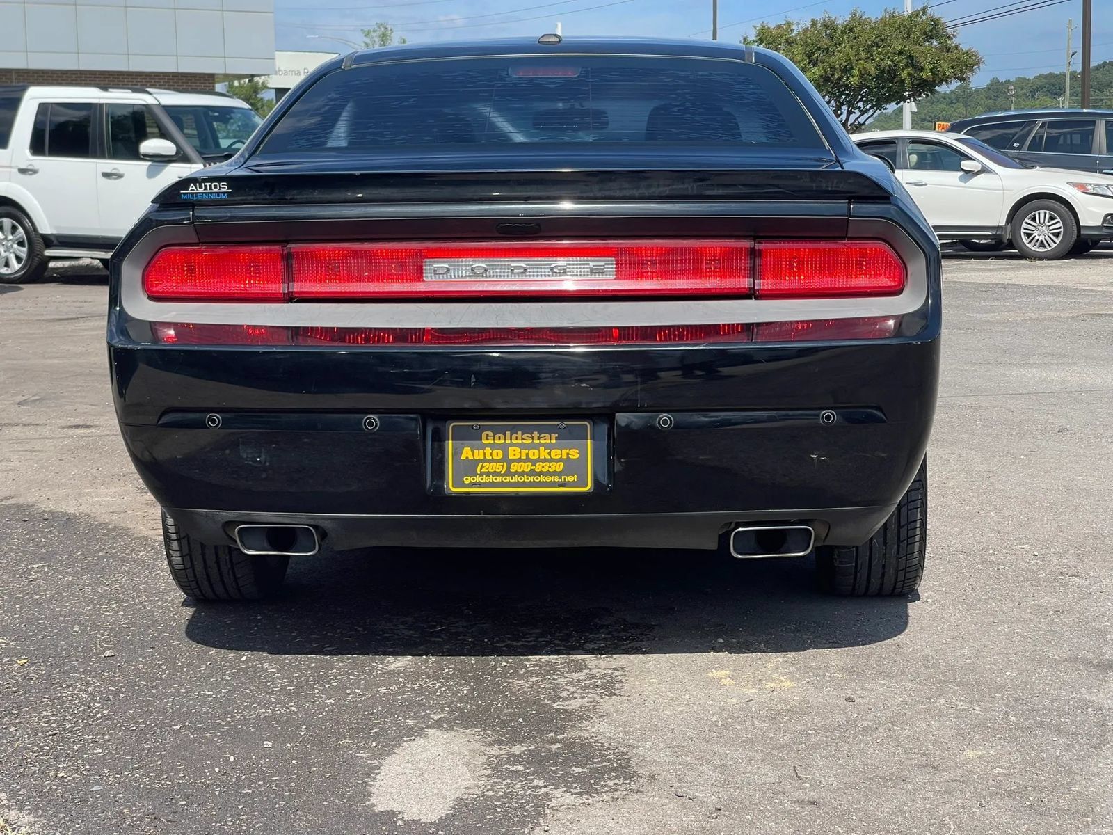 Used 2013 Dodge Challenger SXT RWD image 3