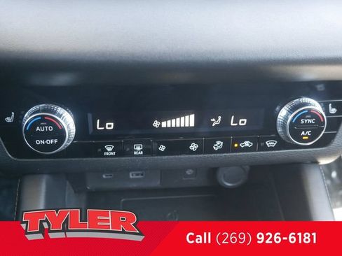 Used 2024 Mitsubishi Outlander SE AWD/4WD image 48