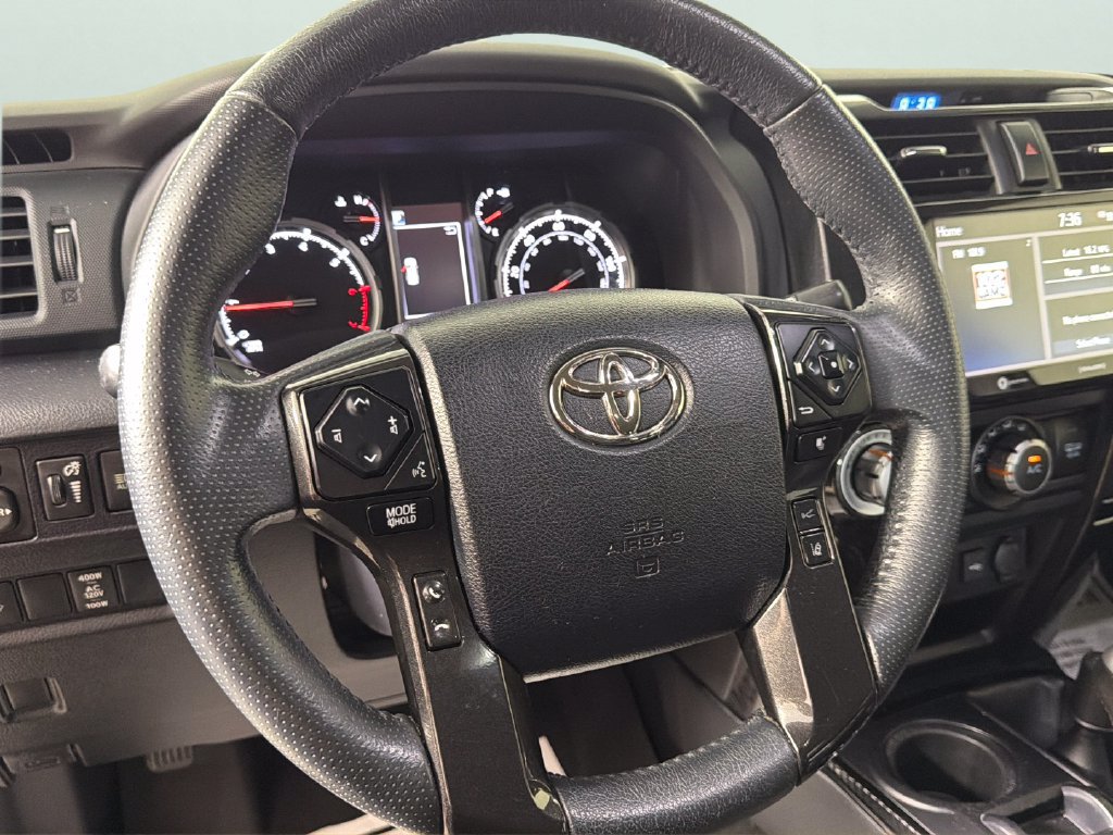 Used 2021 Toyota 4Runner TRD Off-Road AWD/4WD image 37