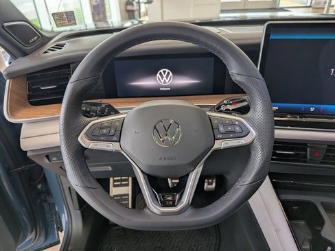 New 2026 Volkswagen Tiguan SEL R-Line image 11