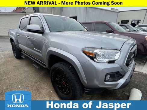 Used 2021 Toyota Tacoma SR5 image 1