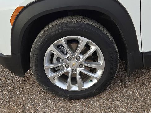 Used 2026 Chevrolet TrailBlazer LS image 11