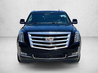 Used 2017 Cadillac Escalade ESV Luxury RWD video 3