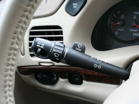 Used 2005 Chevrolet Impala LS w/ Sun And Sound Package image 26