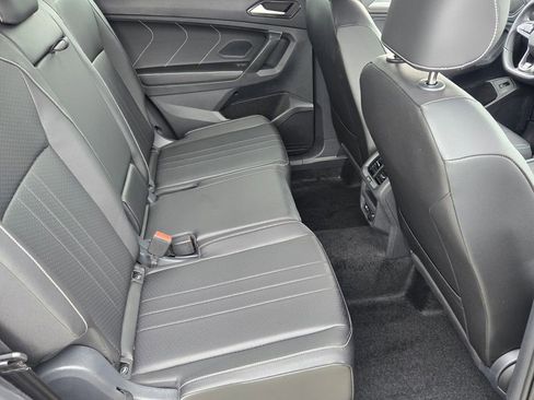 Certified 2024 Volkswagen Tiguan SE R-Line FWD image 17