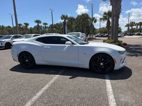Used 2017 Chevrolet Camaro LT image 8