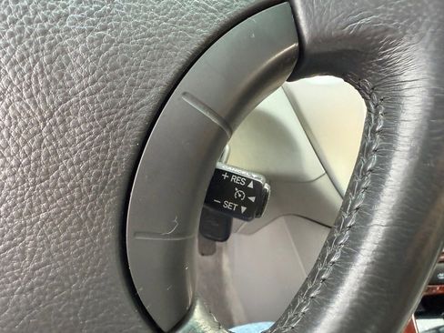 Used 2005 Toyota Highlander Limited image 29