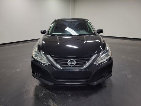Used 2017 Nissan Altima 2.5 S w/ Power Driver Seat Package image 2