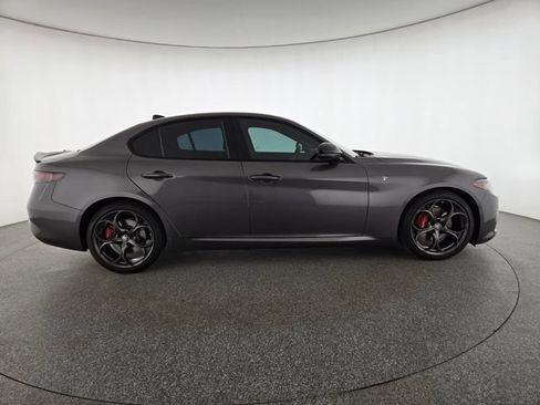 Used 2024 Alfa Romeo Giulia Ti w/ Performance Driving Package RWD image 6